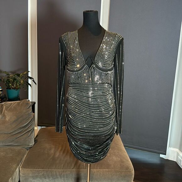 Women’s Short Sexy Black Beaded BodyCon Party Dress Deep V-Neck Size XXL NWOT - Picture 3 of 14